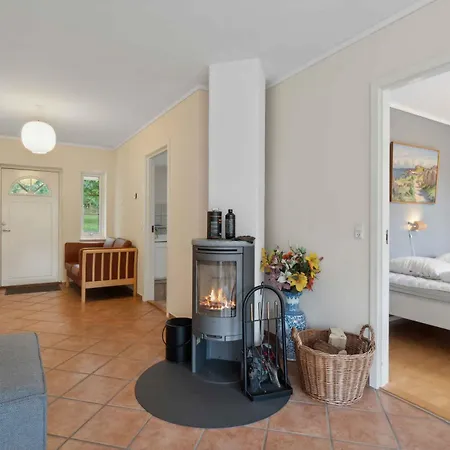 Hébergement de vacances Cozy And Bright Summer House On Bornholm *