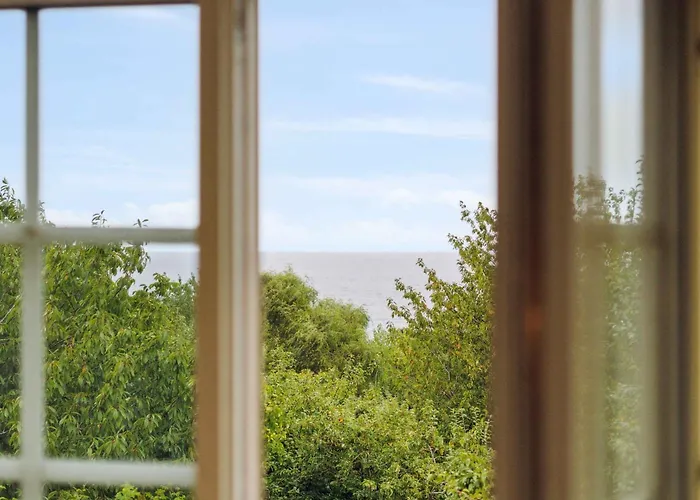 Cozy And Bright Summer House On Bornholm *